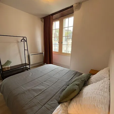 Terracotta Gem - Steps From Center * Beaune (Cote d'Or)