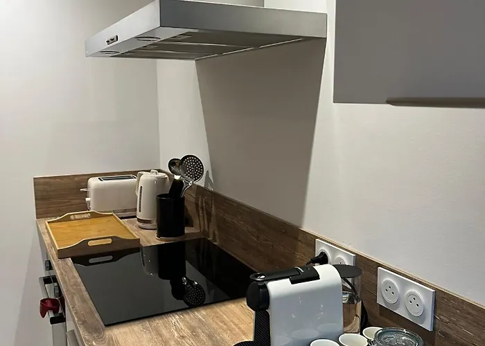 Terracotta Gem - Steps From Center Апартаменты Бон