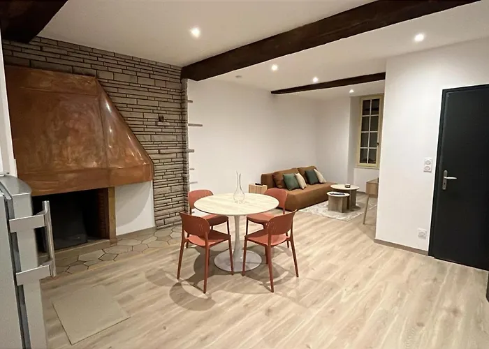 Terracotta Gem - Steps From Center Beaune (Cote d'Or)