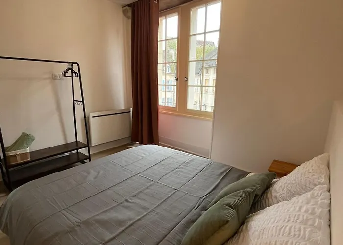 Terracotta Gem - Steps From Center * Бон